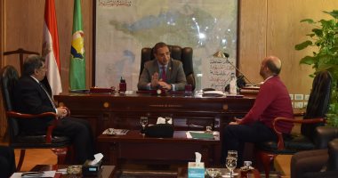 محافظ الفيوم يلتقى وفد مركز المعلومات ودعم اتخاذ القرار بمجلس الوزراء