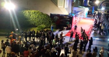 صور.. افتتاح مهرجان الإسكندرية للمسرح العربى