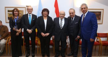 صور.. وزيرة الثقافة ومحمد صبحى وأشرف زكى يفتتحون الإسكندرية للمسرح العربى