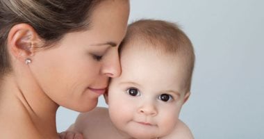 إزاى تستعيدى جمال بشرتك وشعرك بعد الولادة؟ 6 نصائح تهمك