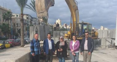  السياحة والمصايف: إعادة توزيع التشوينات على كورنيش البحر بالمنشية