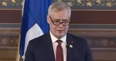 رئيس وزراء فنلندا يجرى محادثات مع حزب الوسط لتجنب إجباره على التنحى