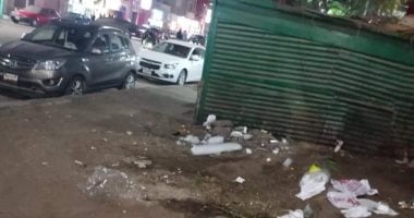 أهالى الزقازيق يشكون انتشار القمامة بجوار منفذ لبيع السلع بوسط المدينة