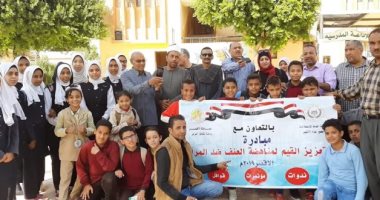 صور.. مبادرة تعزيز القيم لمناهضة العنف ضد المرأة تعقد ندوات للطلاب بالأقصر