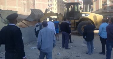 تنفيذ 13 قرار إزالة على مساحة 600 متر مربع بأسوان.. صور