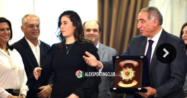 سبورتنج يكرم نور الشربينى بطلة العالم للاسكواش