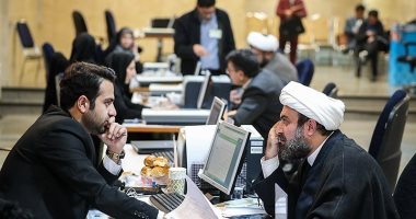 صهر روحانى ومنافسه السابق فى الرئاسة يترشحان للانتخابات التشريعية بإيران