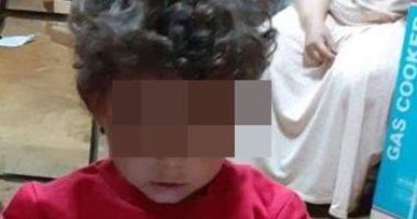 تفاصيل جديدة بشأن استغلال عجوز لطفلة من أجل التسول بها فى شبرا الخيمة.. المتهمة ترشد عن والد الطفلة وتعترف: أمها تركتها لأتسول بها.. والمتهم يعترف بعلاقة غير شرعية مع والدة الطفلة..والنيابة تقرر إجراء تحليل DNA