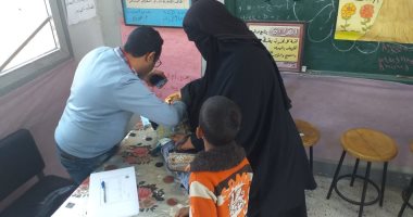 صور.. قافلة جامعة قناة السويس الطبية تعالج 434 حالة بقرية الفردان بالإسماعيلية