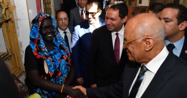 الوفد البرلمانى المصرى يختتم زيارته لجنوب السودان بزيارة العيادة المصرية فى جوبا.. وزيرة خارجية جنوب السودان تطالب الرئيس السيسى بالتدخل لوقف التوتر فى بلادها.. عبد العال: الزيارة رسالة دعم ومؤازرة.. صور 
