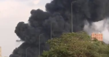 فيديو وصور.. نجاة سائق عقب انقلاب سيارة محملة بالسولار من أعلى الطريق الدائرى