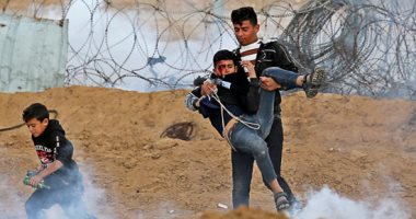 صور.. إصابة 6 فلسطينيين برصاص الاحتلال الإسرائيلى شرق قطاع غزة