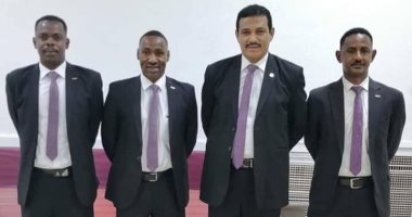 وصول طاقم تحكيم مباراة المصرى ورينجرز إلى الإسكندرية