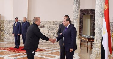 شوقى غريب: تكريم الرئيس وسام على صدرى.. وإشادته بالمدرب الوطنى أسعدتنى