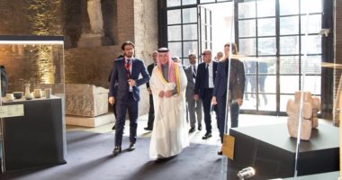 الجبير فى معرض "روائع الآثار": لفتتنى شواهد تواصل حضارتنا بالمملكة الرومانية