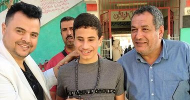 صور.. "الطفل المعجزة" عبد الله عمار يمثل بلبيس فى مسابقة الإبداع طموح