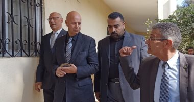 صور.. وكيل صحة الشرقية يتابع القافلة الطبية بوادي الملاك بأبو حماد