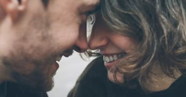 الضحك ممكن يعمل إيه فى حياتك العاطفية؟ 4 معلومات ستدهشك