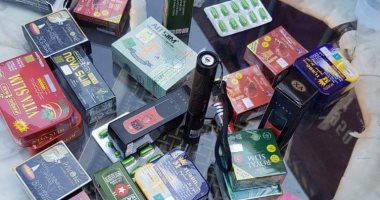 احباط تهريب ألعاب نارية وأدوية وكاميرات مراقبة بـ 13 مليون جنيه بالدخيلة.. صور