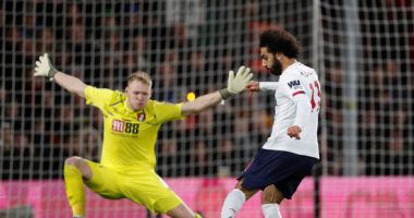 محمد صلاح يسجل ويصنع في فوز ليفربول على بورنموث بثلاثية