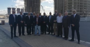 "الإسكان": وفد من جامعة  "يوكلان" بإنجلترا يزور مدينة العلمين الجديدة