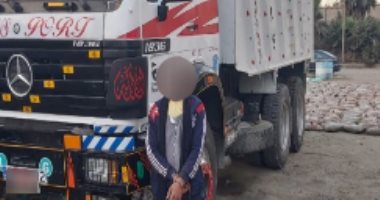 "الداخلية" تزلزل سوق الكيف قبل رأس السنة.. خطة لملاحقة تجار المخدارت قبل الكريسماس.. إحباط تهريب 3 أطنان بانجو بالسويس.. و"مكافحة المخدرات" توجه حملات مكبرة لاستهداف مروجى المواد المخدرة بمحيط المدارس والجامعات