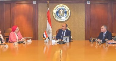 وزير الصناعة: دور رئيسى للتمثيل التجارى في تعزيز التعاون الاقتصادى مع الدول
