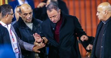 الخطيب يغادر إلى باريس خلال ساعات لاستكمال برنامجه العلاجى