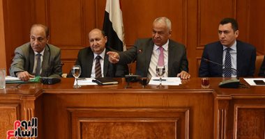 مصنعو الورق يطالبون الحكومة بفرض رسوم حماية 30% على المنتج المستورد وخفض أسعار الطاقة
