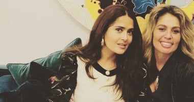 زينة عاشور بصحبة سلمى حايك فى لندن.. اعرف الحكاية