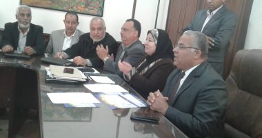مدير تعليم الإسماعيلية يشهد التصفيات النهائية لمسابقة التحدث بالفصحى