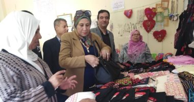 صور.. افتتاح معرض مصغر للمنتجات السيناوية بالعريش 
