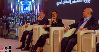 وزيرة الاستثمار خلال مؤتمر الرؤساء التنفيذيين السادس: نستهدف جذب استثمارات نوعية لتوفير فرص العمل.. وأحمد هيكل: الفلوس السهلة فى مصر خلصت.. أيمن سليمان: الصندوق السيادى مؤهل لتحقيق نقلة نوعية بفضل الدعم السياسى