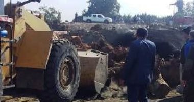 صور.. إزالة مكامير الفحم بمركزى بلبيس والزقاريق