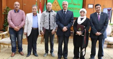 صور.. رئيس جامعة المنوفية يلتقى بالفنانة مديحة حمدى والمخرج فهمى الخولى