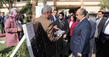 وزير الزراعة يتفقد معرض النماذج الزراعية للطاقة الشمسية لمعهد الهندسة الزراعية