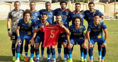 صور.. لاعبو سيراميكا كليوباترا يدعمون طارق سامى على طريقتهم الخاصة 