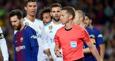حكم الكلاسيكو يُثير إحباط ريال مدريد قبل مواجهة برشلونة في كامب نو