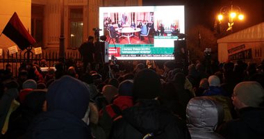 احتجاجات فى أوكرانيا بسبب لقاء زيلينسكى وبوتين بقمة نورماندى بفرنسا