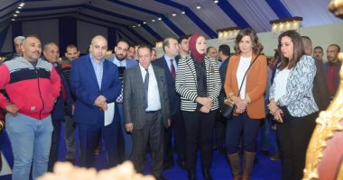 وزيرة الهجرة ومحافظ دمياط تجريان جولة بمدينة الأثاث الجديدة برفقة مستثمرين