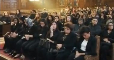 نجوم الفن يودعون أحد أبرز رموز السينما المصرية المخرج سمير سيف ويسترجعون ذكريات العمل بصحبته.. شريهان: كان لى شرف العمل معه.. محمد رمضان: من حظى انى اشتغلت معاه.. وإسعاد يونس: المبدع العاشق للسينما