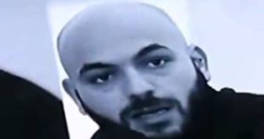 عمر طلعت زكريا يقدم فيلما يحكى قصة حياة والده الراحل