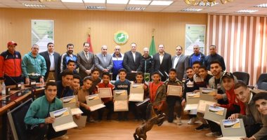 محافظ الشرقية يكرم أبطال المشروع القومى للموهبة والبطل الأولمبى