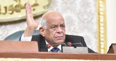 لجنة الرد على تقرير الحكومة تعتمد تقريرها النهائى ..وتؤكد : الرئيس لا يألو جهداً لاستكمال مسيرة النمو لتحسين جودة الحياة وبناء اقتصاد قوى.. والتقرير يبرز المشروعات القومية ويضع توصيات لمعالجة أوجه القصور 
