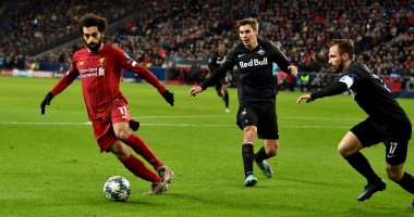 سالزبورج ضد ليفربول.. محمد صلاح يرفض هدية ساديو ماني.. فيديو