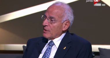 فاروق الباز: رفضت العمل مدرس كيمياء واستلفت 35 جنيها لولادة زوجتى