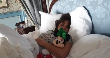 من السرير .. إليسا تصبح على جمهورها