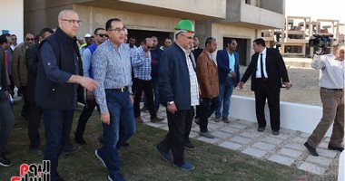 جولة تفقدية لرئيس الوزراء بمشروعات مدينة أسوان الجديدة