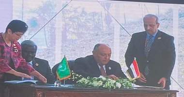 رئيس مفوضية الاتحاد الأفريقى يشيد باستضافة مصر لمركز إعمار أفريقيا