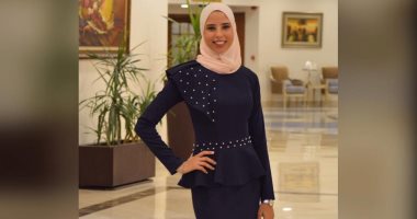 برة الملعب.. نورا منير لاعبة السلاح: هوايتى الرسم وبحب منى زكى